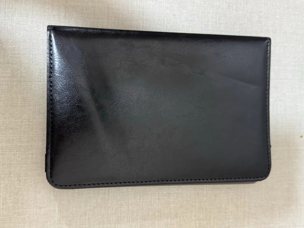 CAPA PARA IPAD 7ª/8ª GERAÇÃO ? PRETA - Foto 2