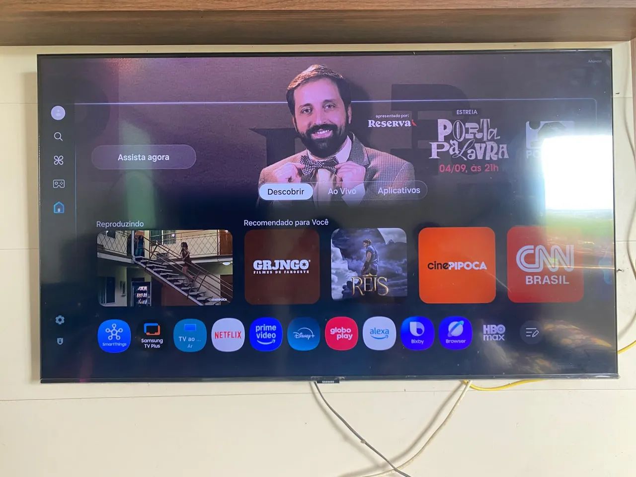 Vende-se televisão e som usado em bom estado 