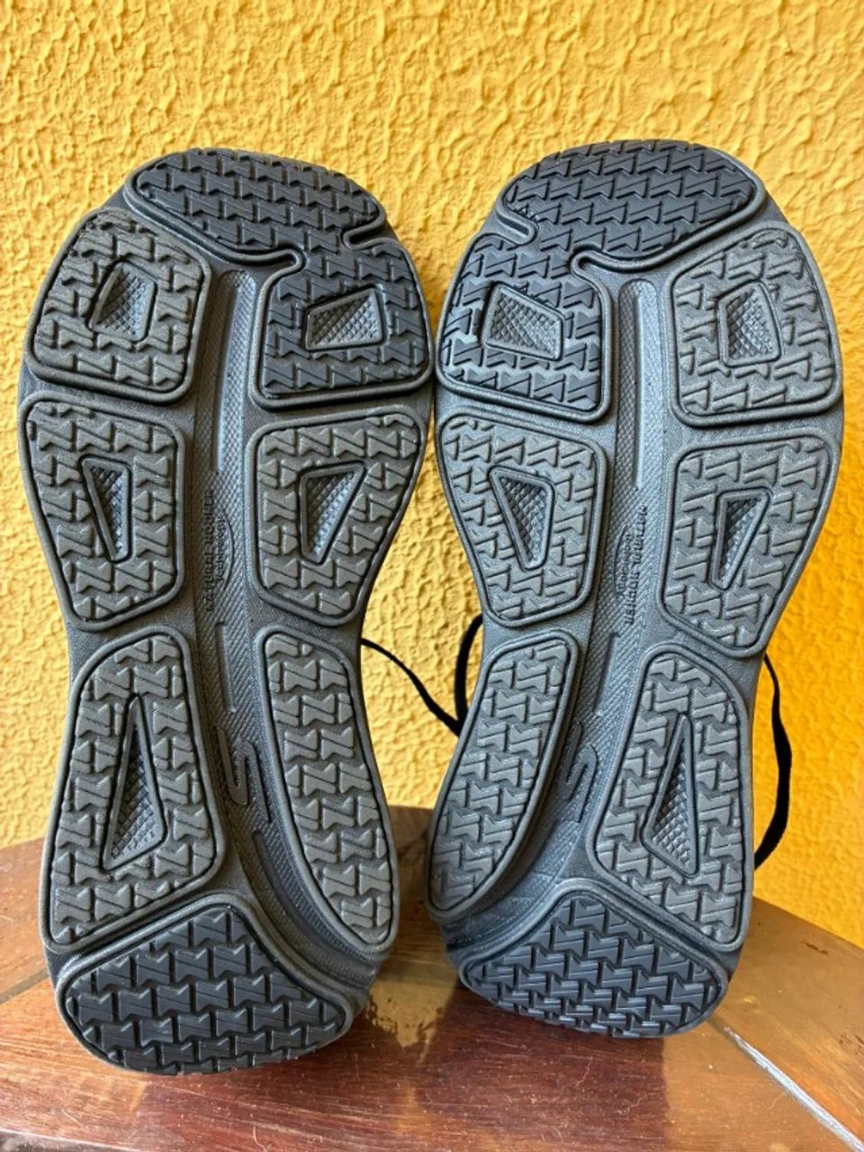 Skechers Max Cushioning Endeavour - 41 - Foto 4