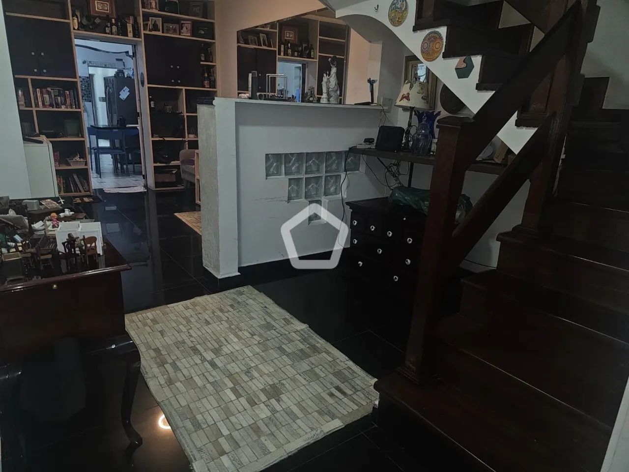 Linda casa de luxo com 5 Quartos e 243m² de Área - Foto 3