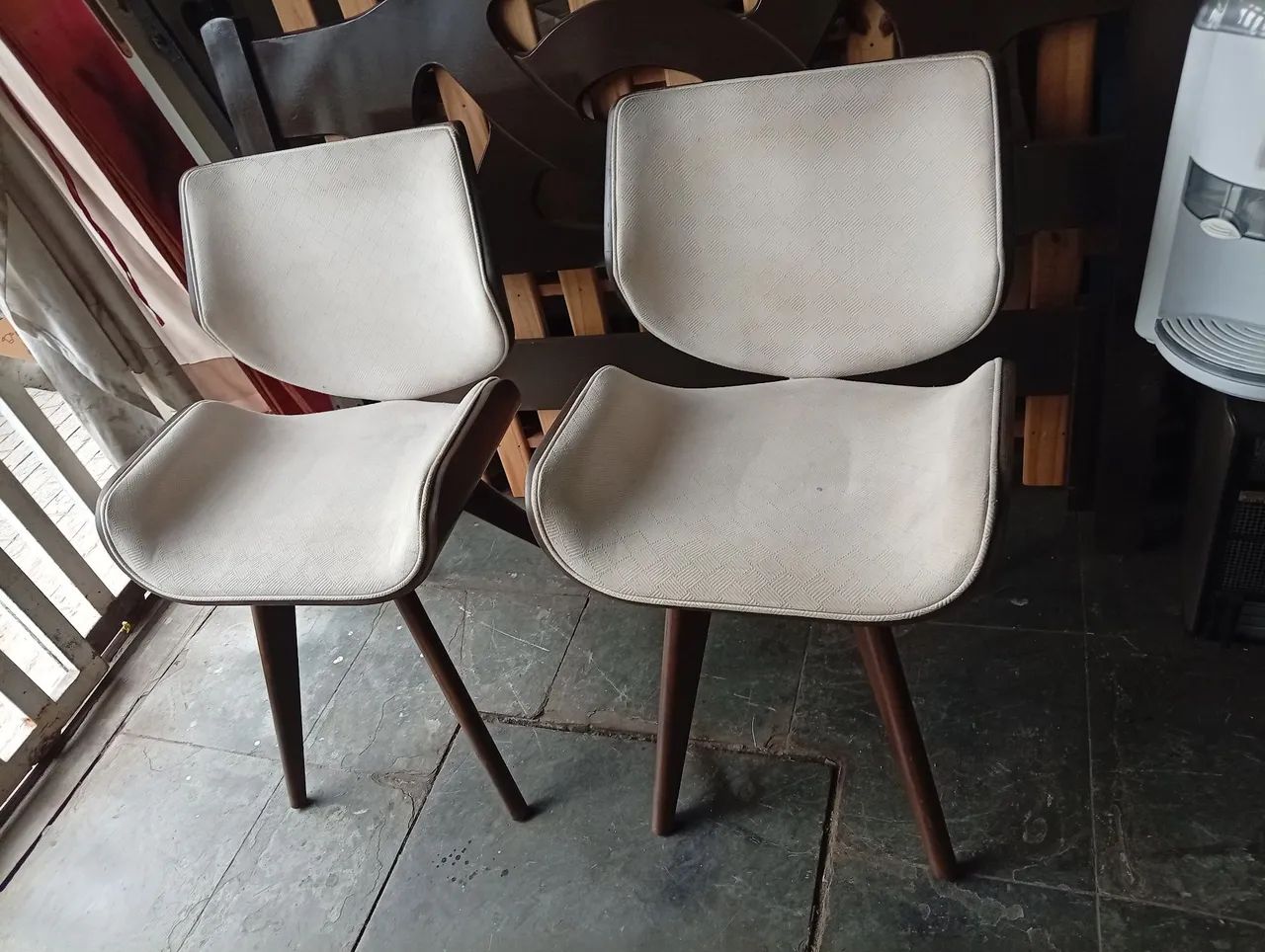 2 Poltronas modernas Matrezan Madeira  - Foto 2