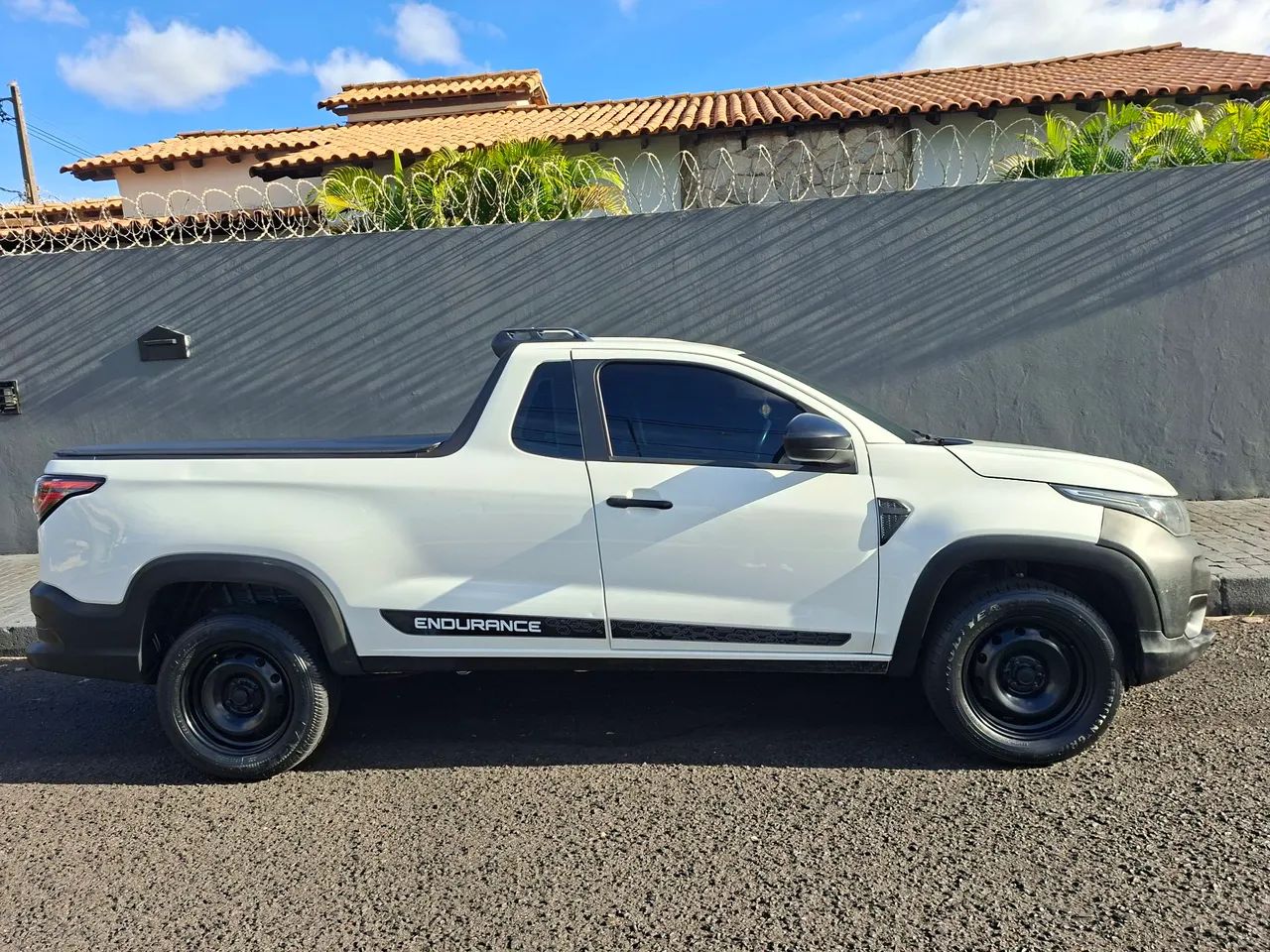 Fiat Strada Endurance 1.4 Flex 8V CS Plus 2022 - Foto 4