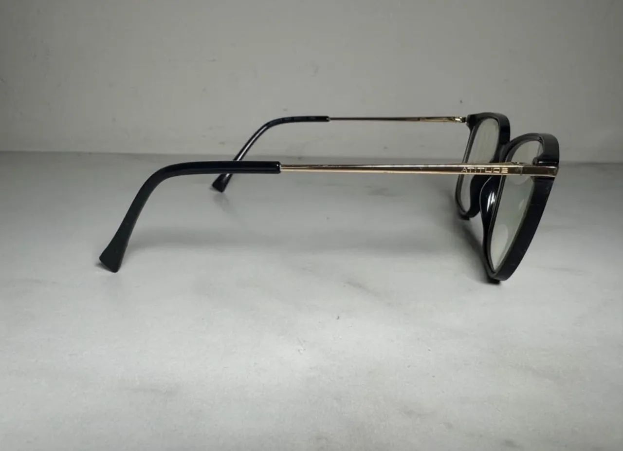 Armação de óculos de grau - Foto 2