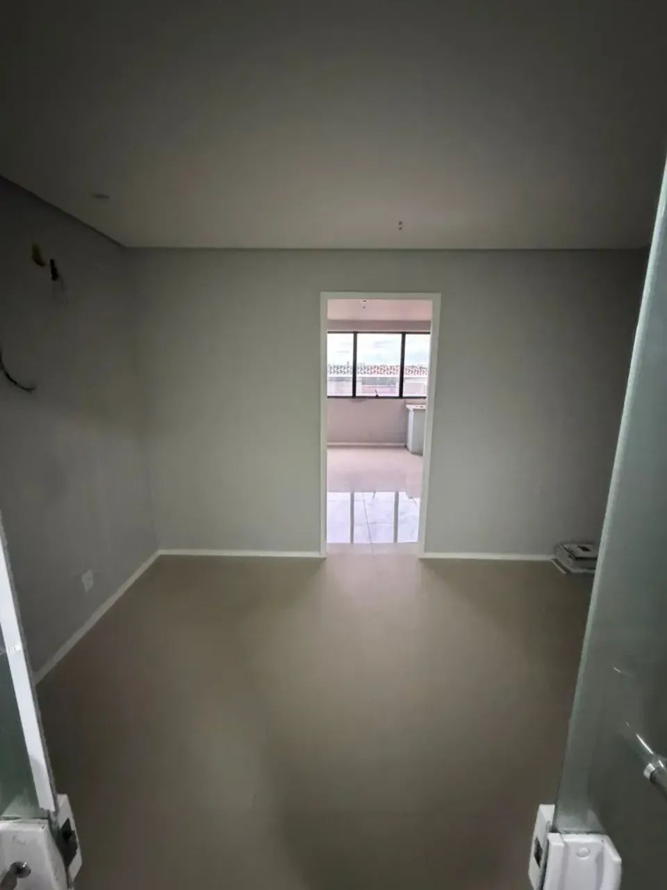 GR ALUGA SALA COMERCIAL - 25M2 - NASCENTE - REFORMADA - OPORTUNIDADE NO MANGUEIRAO - Foto 2
