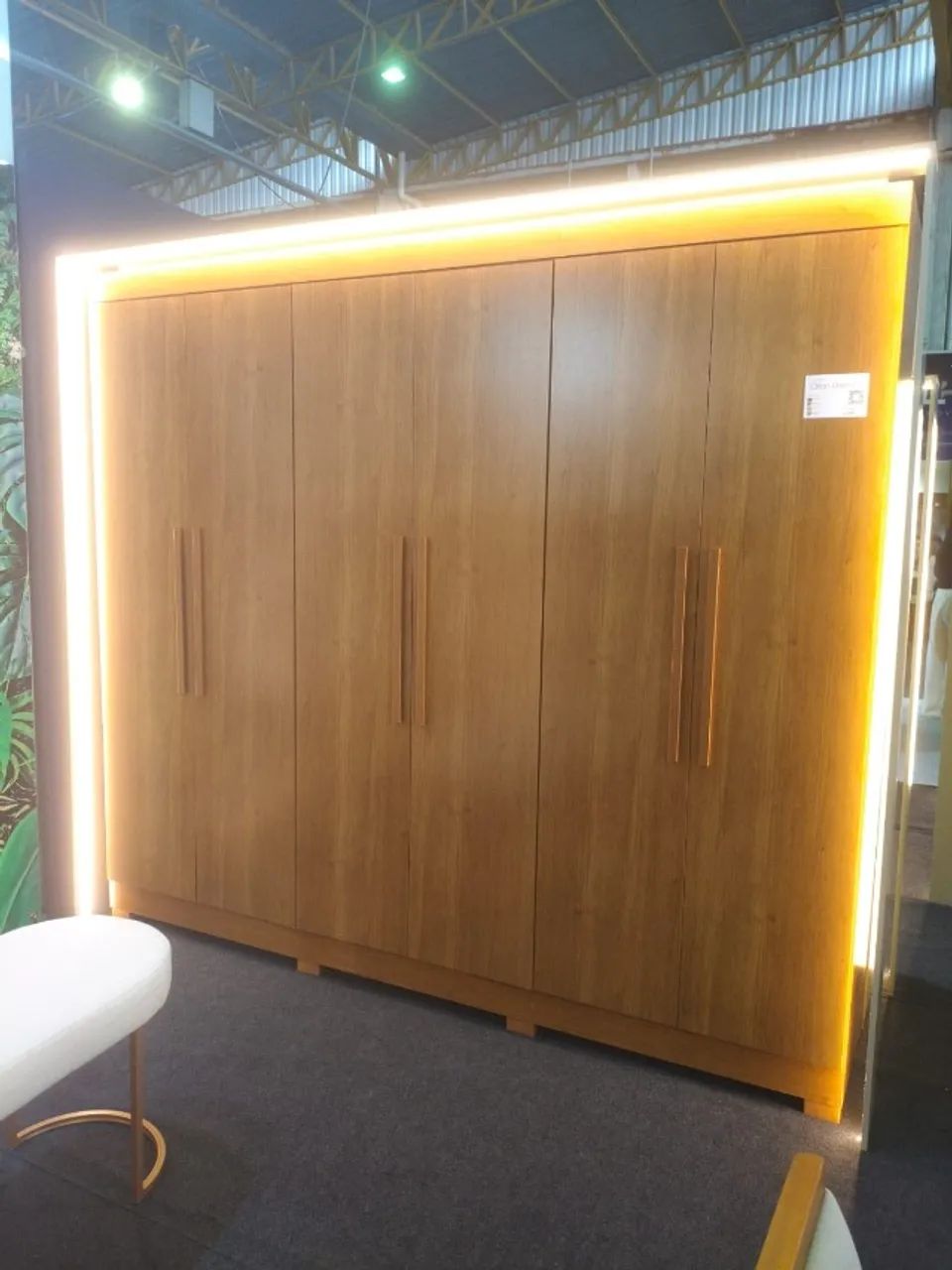 Guarda Roupa Casal 100% MDF com 6 portas 