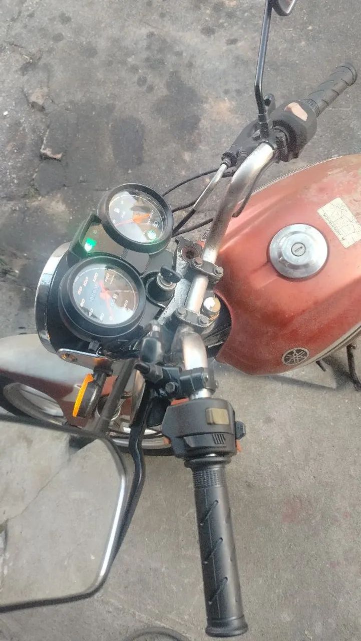 YBR 125 - Foto 2