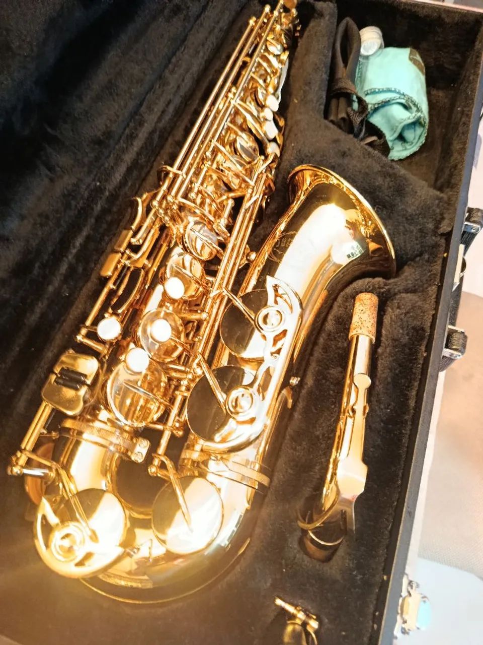 Saxofone alto Jupiter JAS-567 - Instrumentos musicais