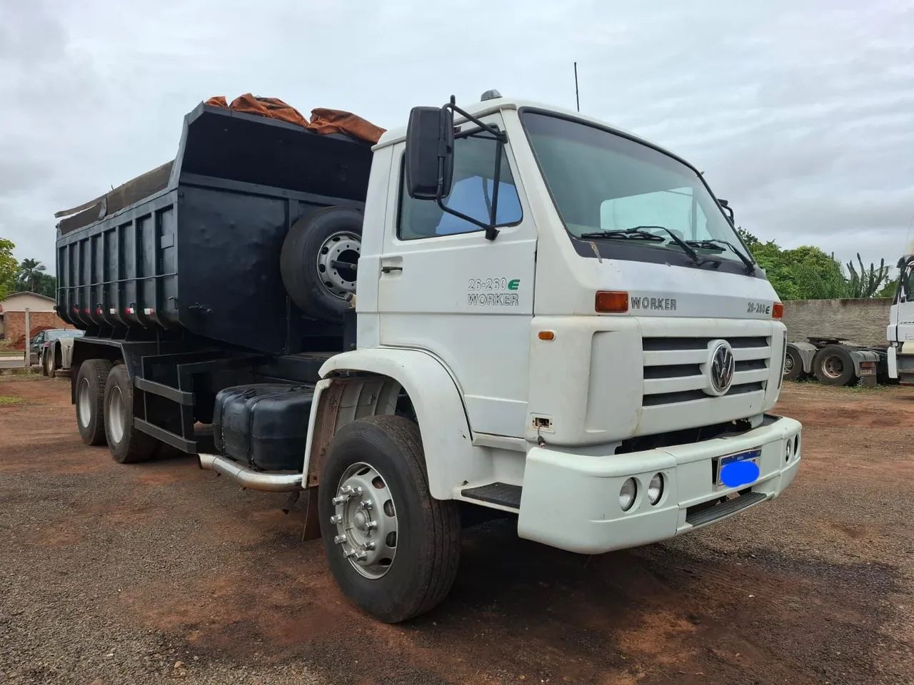 caminhão caçamba traçado 6x4  - Foto 4