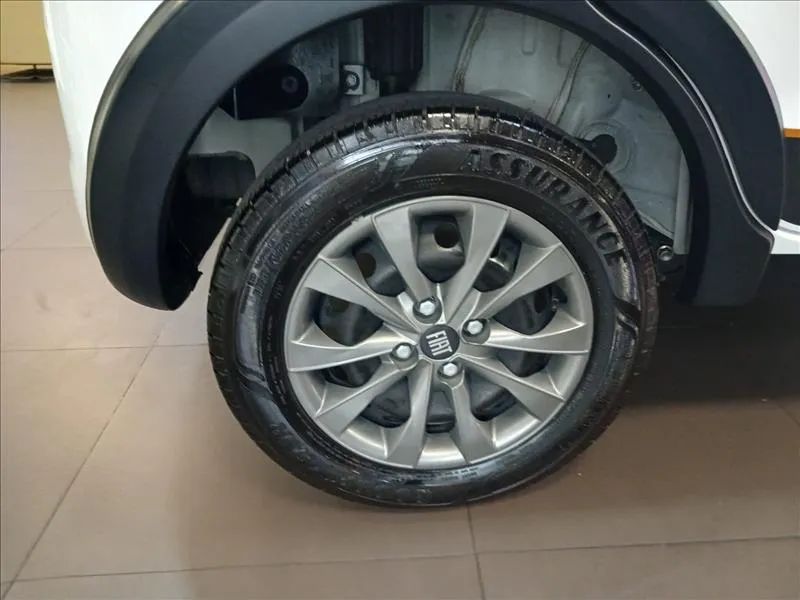 Fiat Mobi TREKKING 1.0 Flex 5p., foto 14 de 16