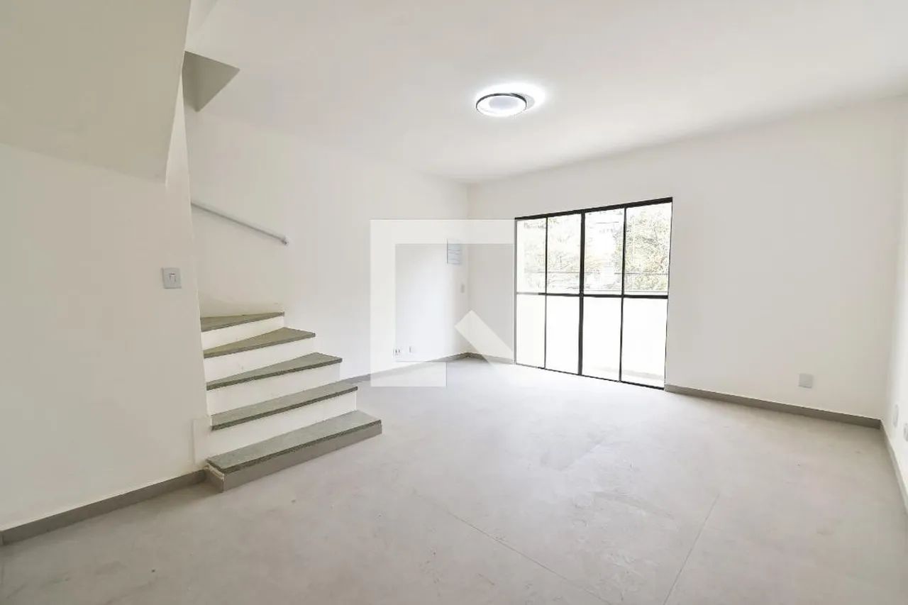 Casa à Venda - Cambuci, 3 Quartos, 180 m2