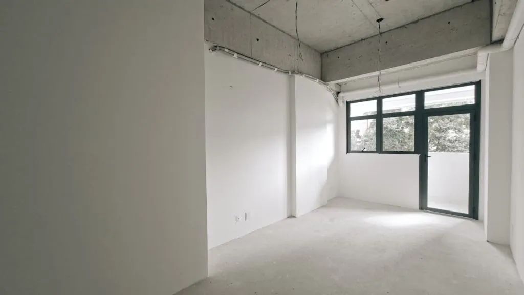 Sala comercial de 30,84 m² com banheiro e vagas rotativas no Edifício Quadria  Jardim Aqua
