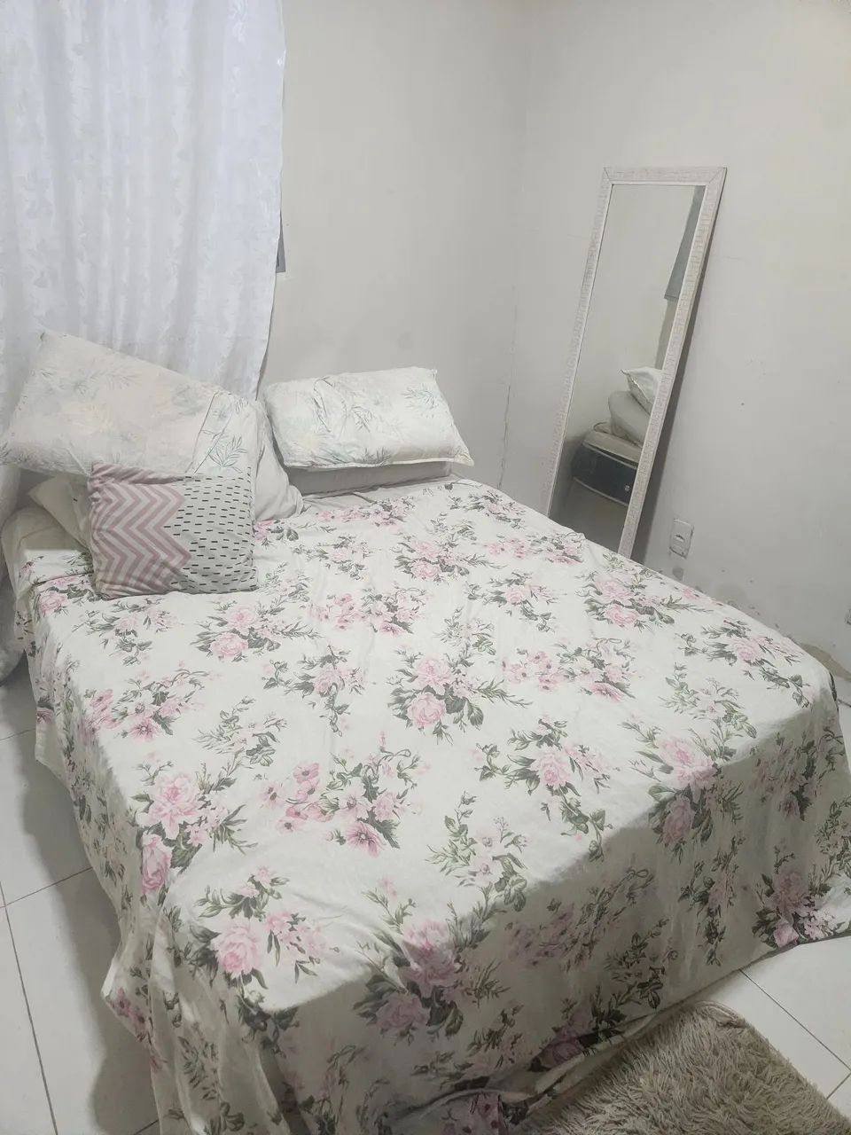 Cama casal  com molas
