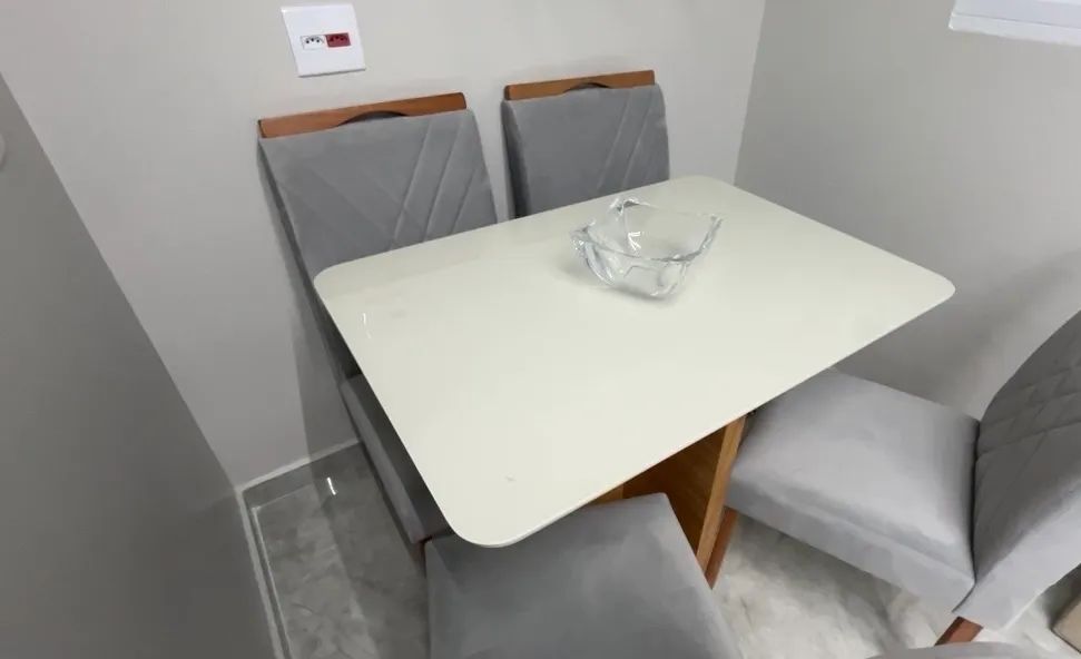 Mesa de 4 lugares