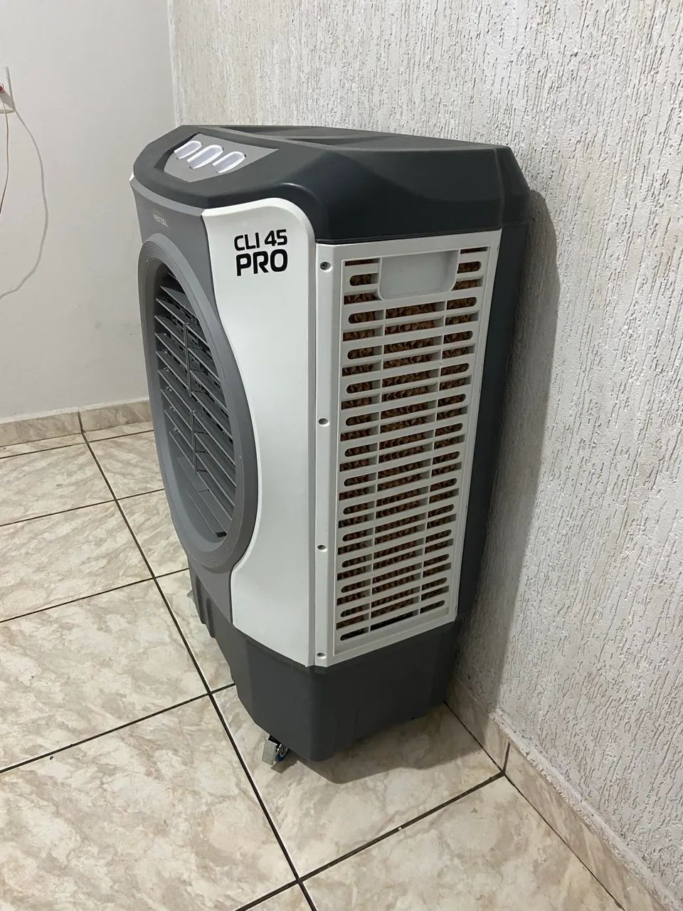 Vendo esse Climatizador  Cli 45 Pro  - Foto 4