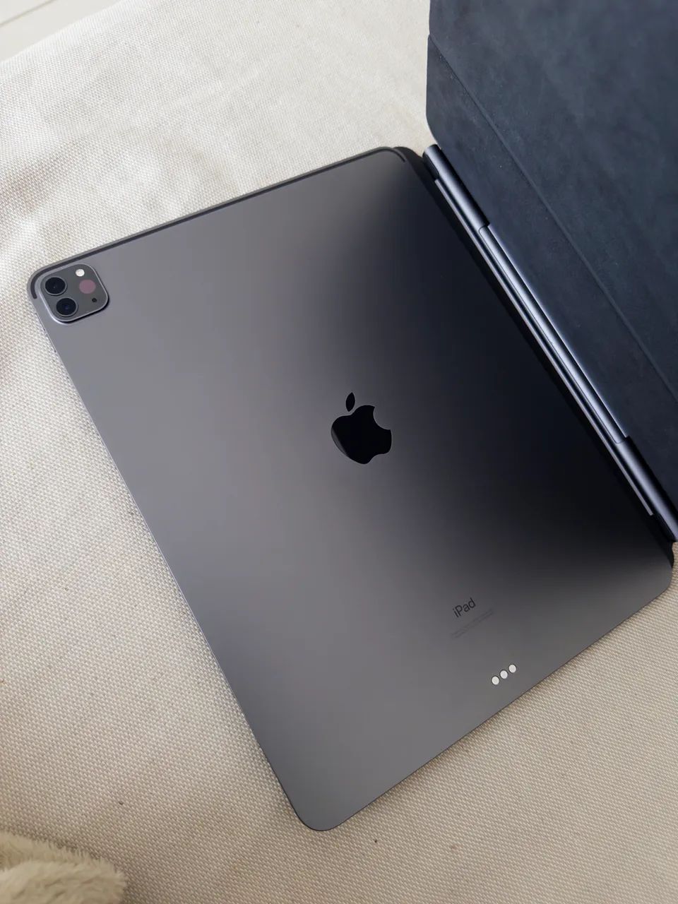 iPad Pro M1 (5 geração) + Apple Magic Keyboard - Foto 2