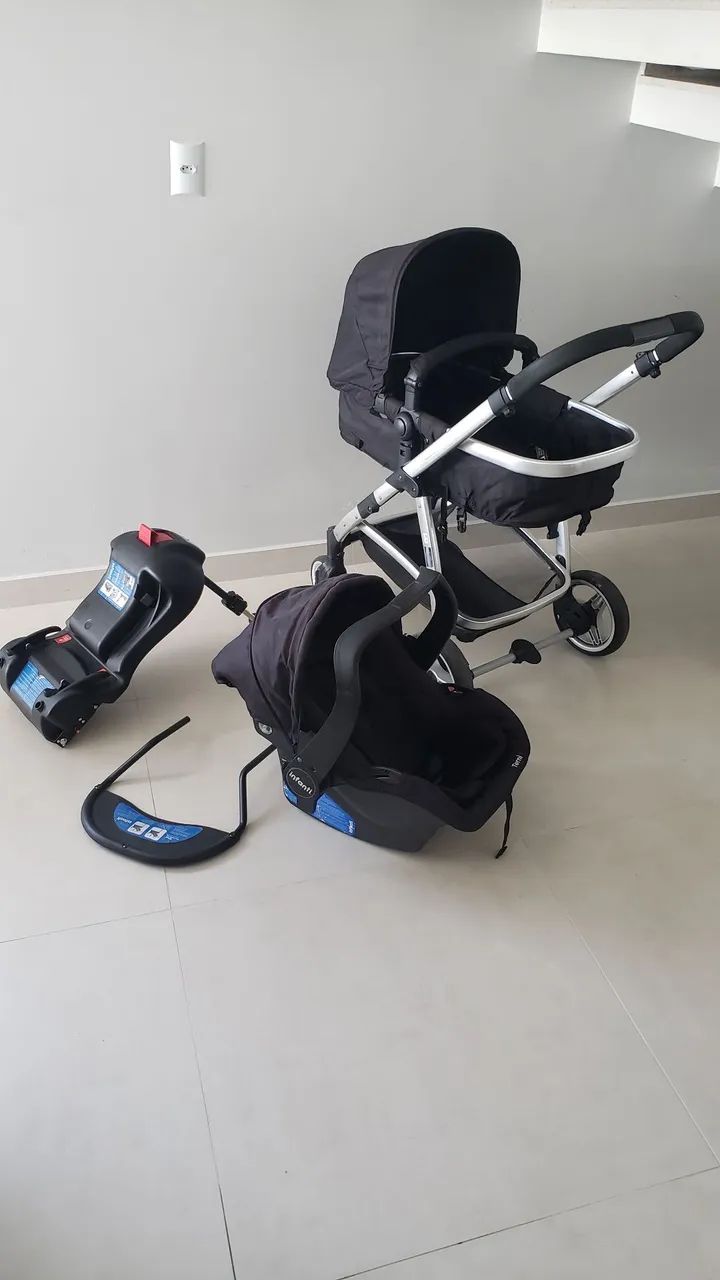 Carrinho Moisés bebê conforto base