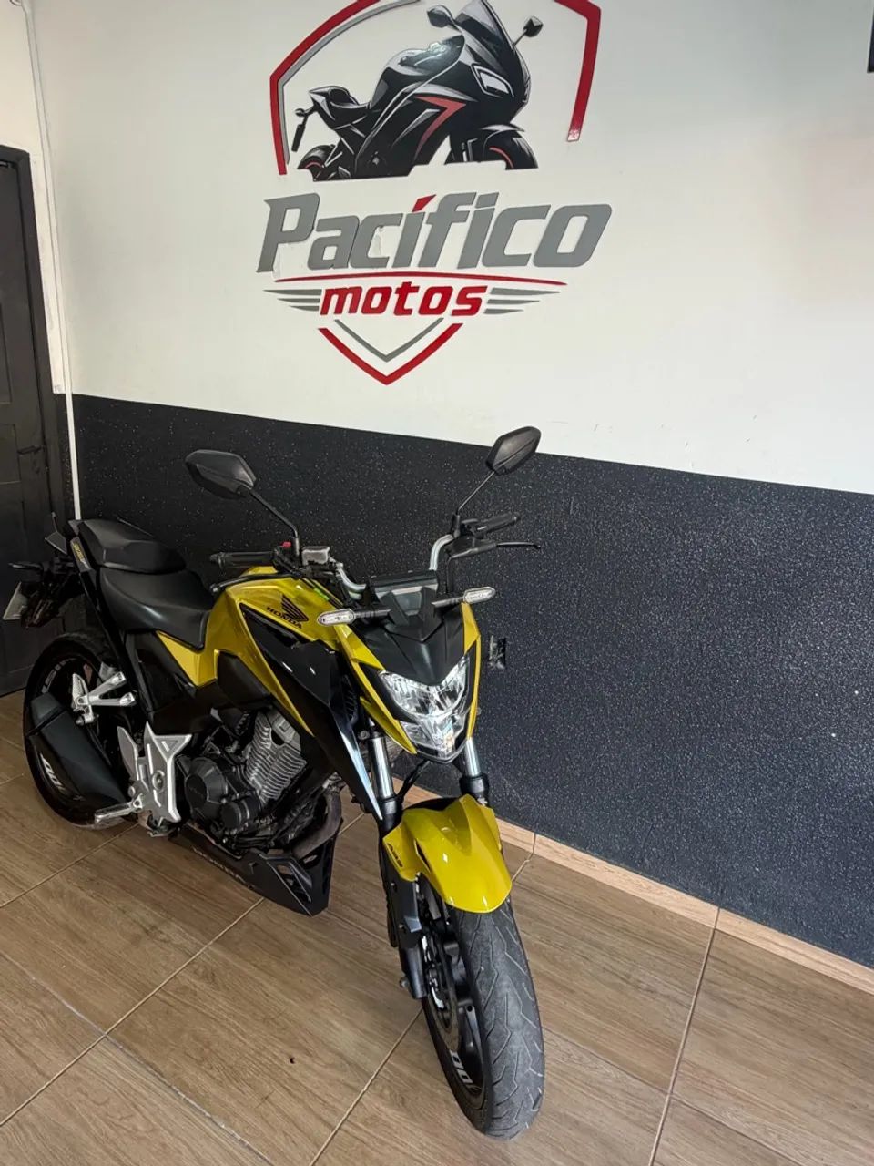 CB 300 TWISTER  - Foto 3
