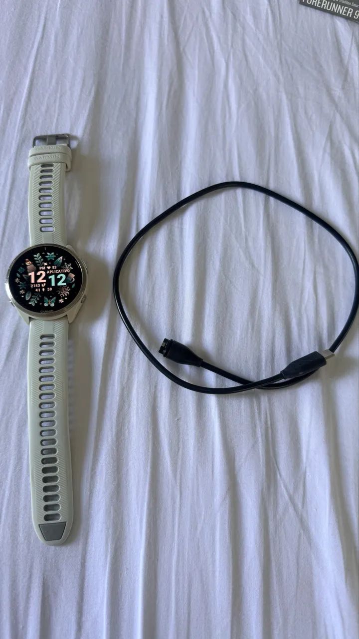 Garmin Forerunner 965 Branco - GPS, AMOLED + Carregador