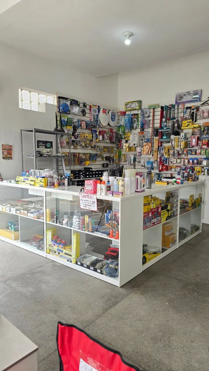 Passa-se Loja de ferragens e ponto comercial 