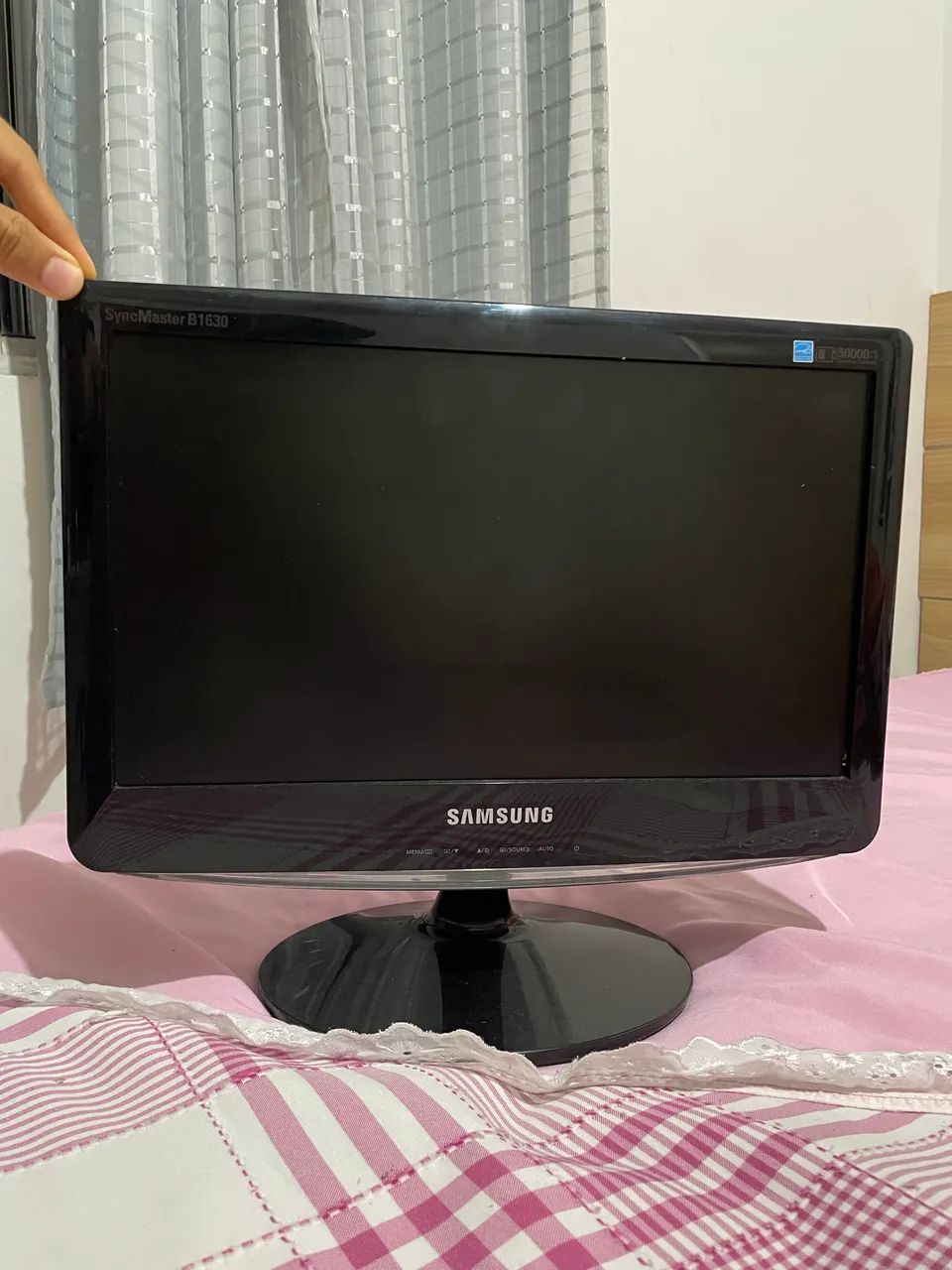 Monitor Samsung SyncMaster B1630 - 15,6 polegadas