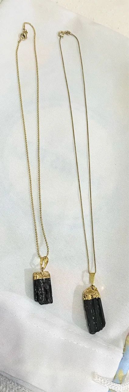 Vende-se Colar Dourado com pedra natural Turmalina. - Foto 3
