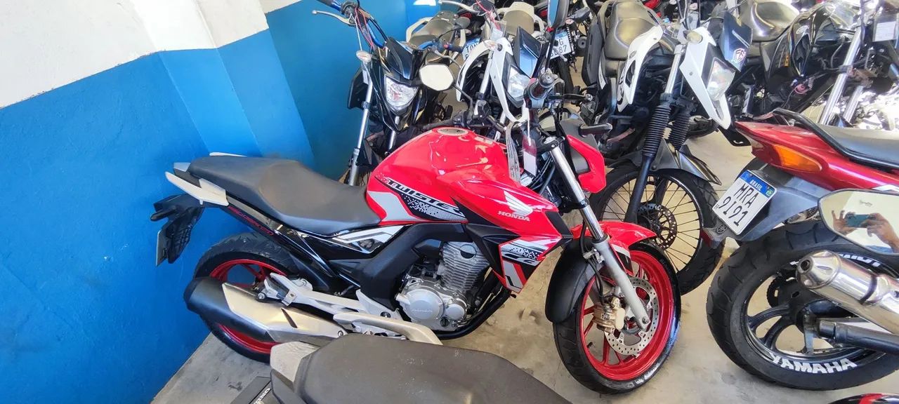 HONDA CB TWISTER 250 VERMELHA ABS 2021 Shalon veículos Cariacica  - Foto 2