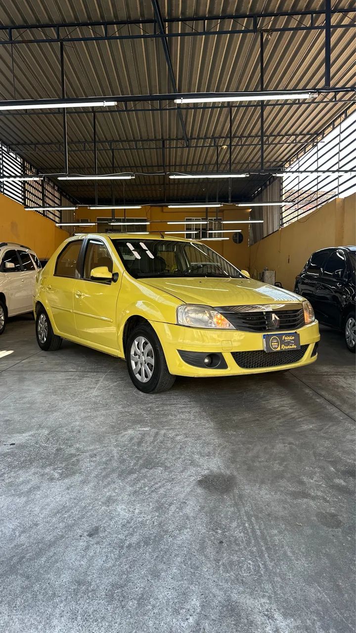 Renault Logan 2011