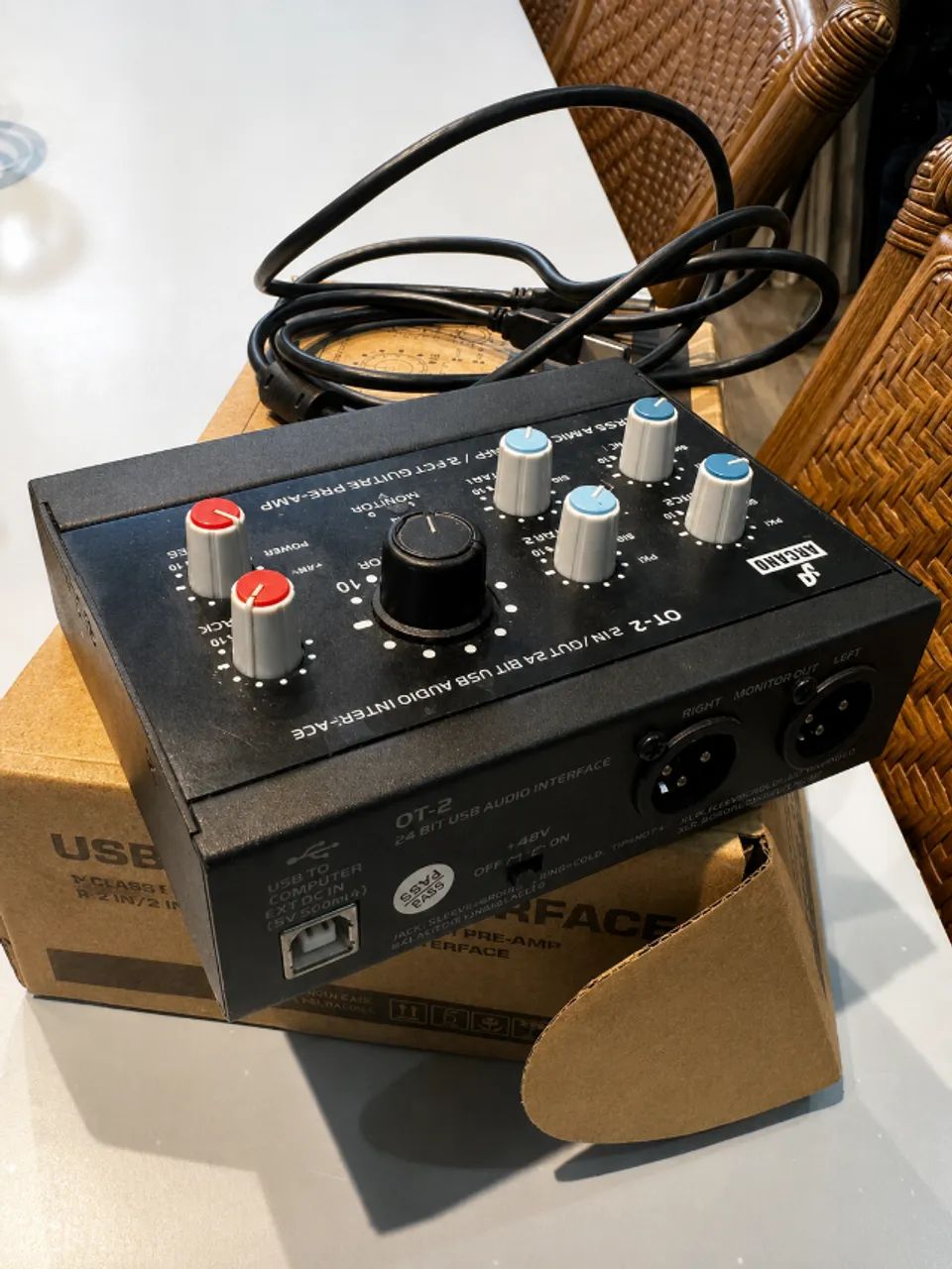 Interface de Áudio Arcano OT-2 USB 24-bit com Phantom Power - Foto 4