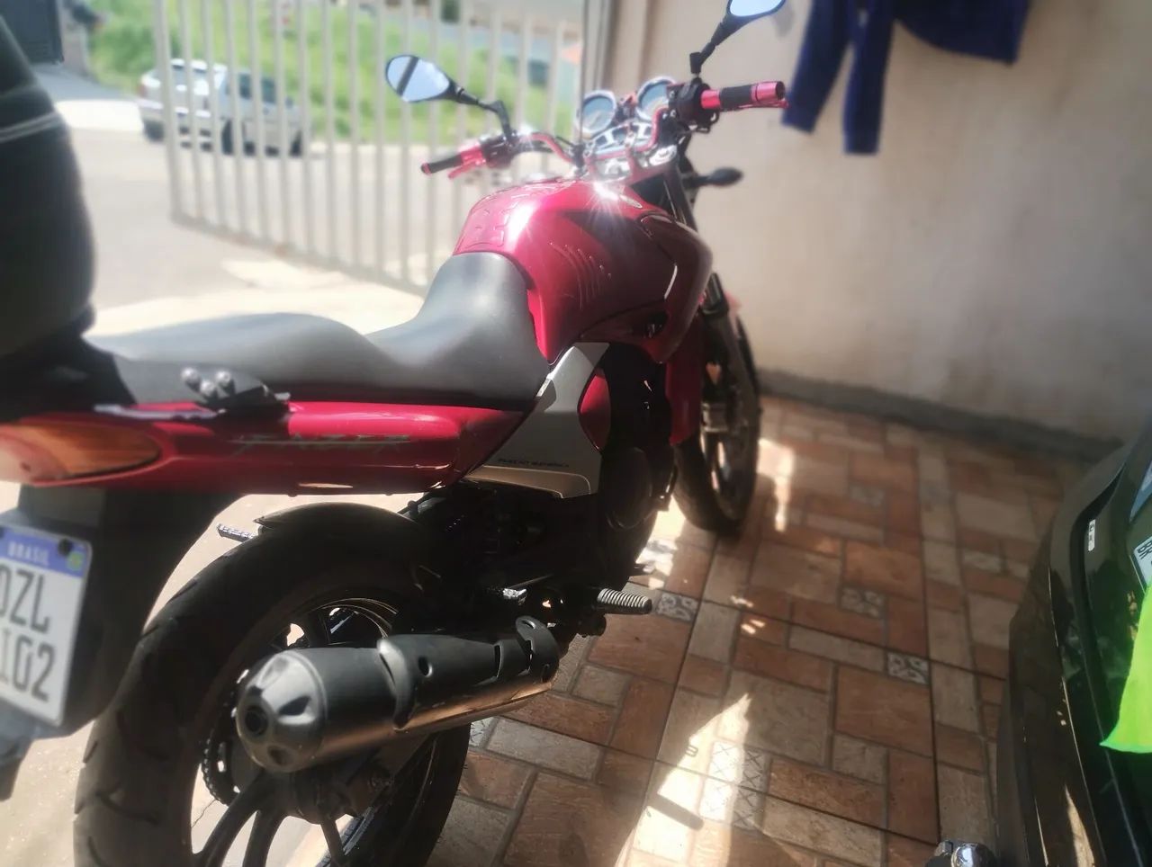 Moto Feizer 250 com vários acessórios  - Foto 3