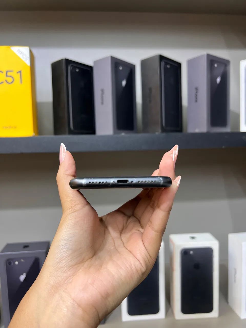 IPHONE 11 64GB SEMINOVO - Celulares e Smartphones - Zona
