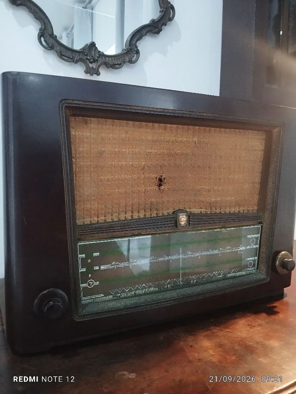 Rádio antigo valvulado Philips  - Foto 2