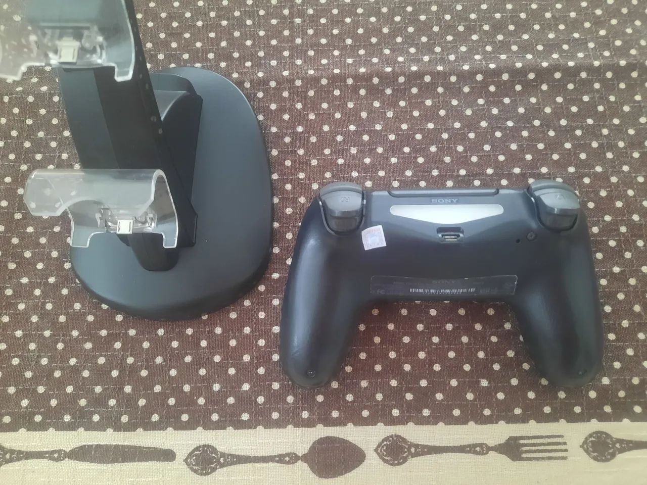 Controle de PS4 + base de carregamento  - Foto 3