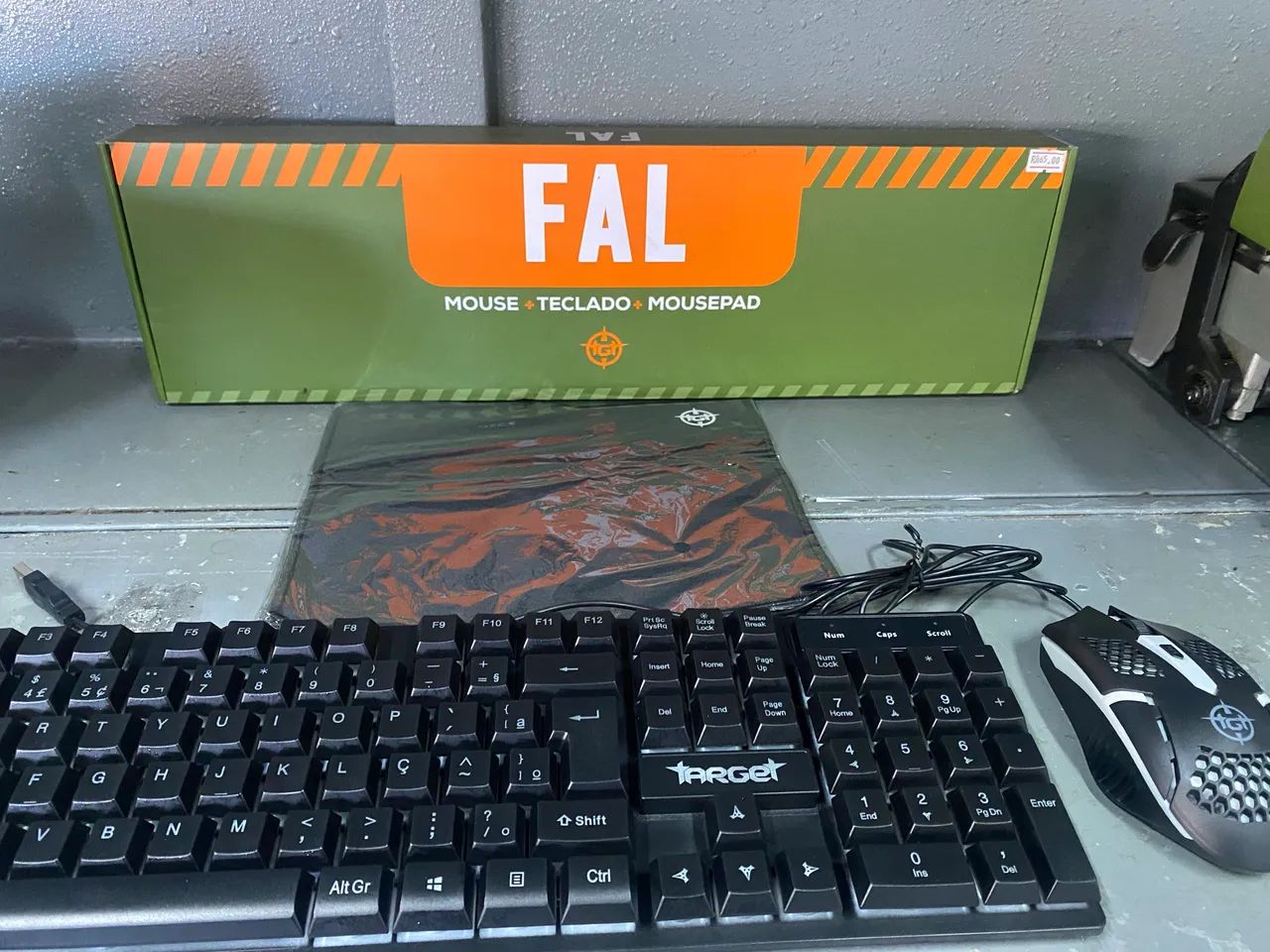 Kit teclado, mouse e mouse pad