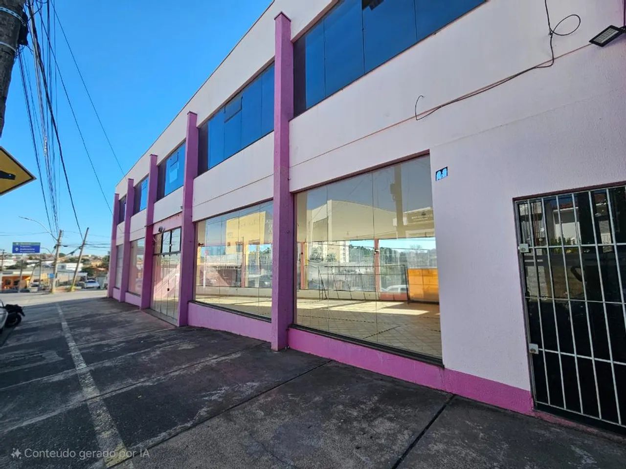 Salão (parte inferior) de 250 m² para locação no centro de Monte Mor/SP - Foto 2