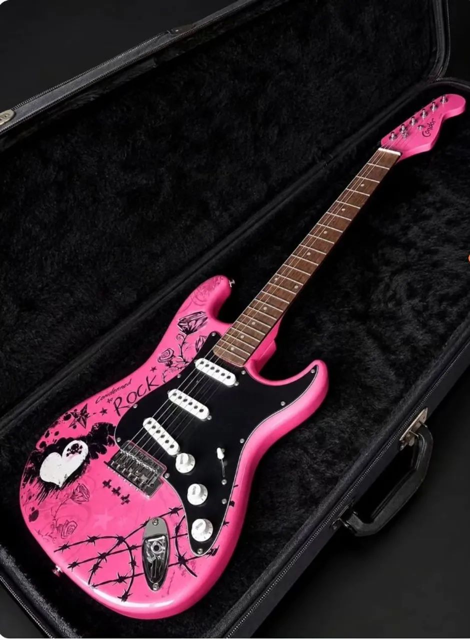 Guitarra stratocaster Condor Custom 