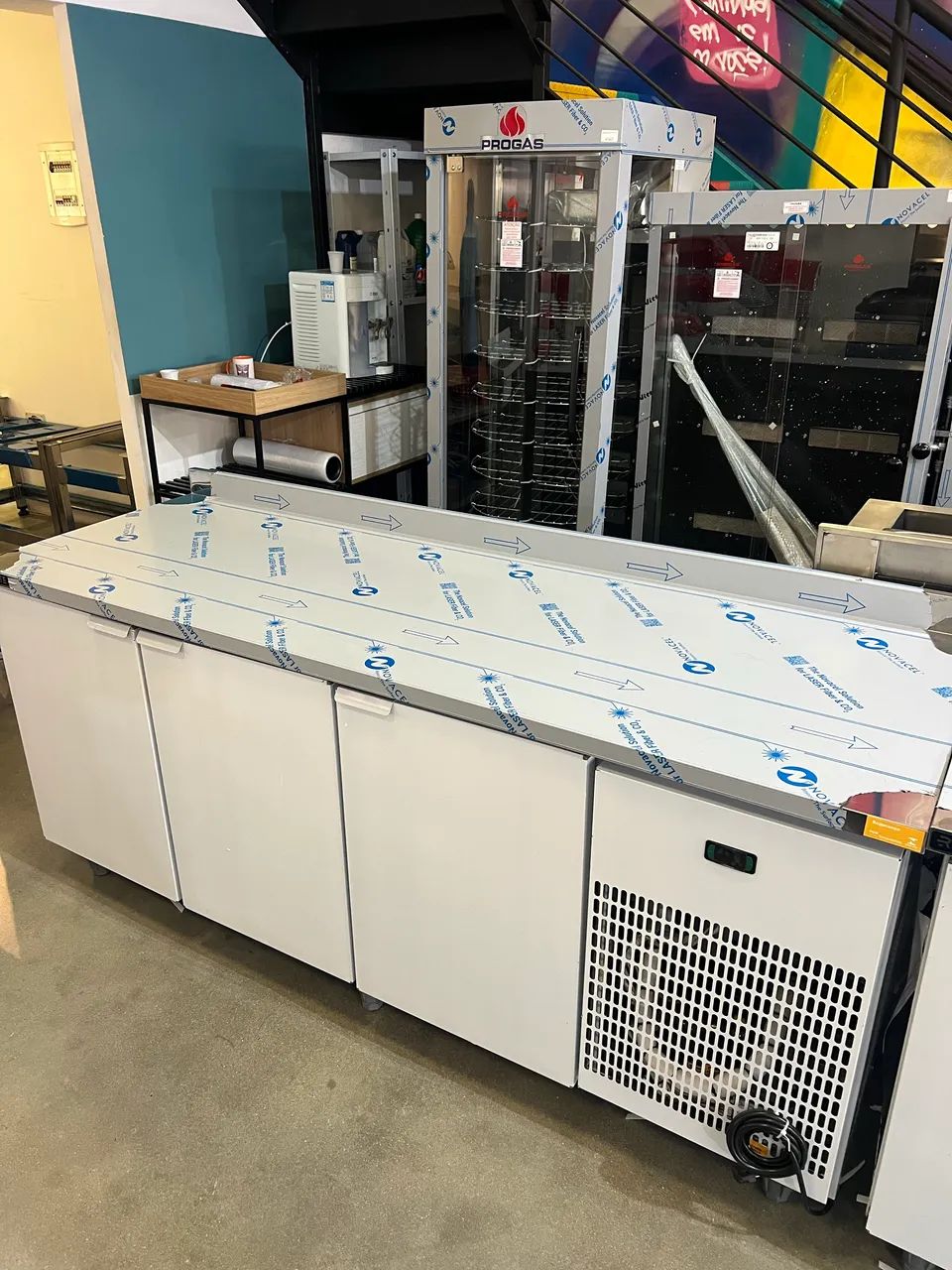 Balcão de serviço inox refrigerado 2m novo pronta entrega 