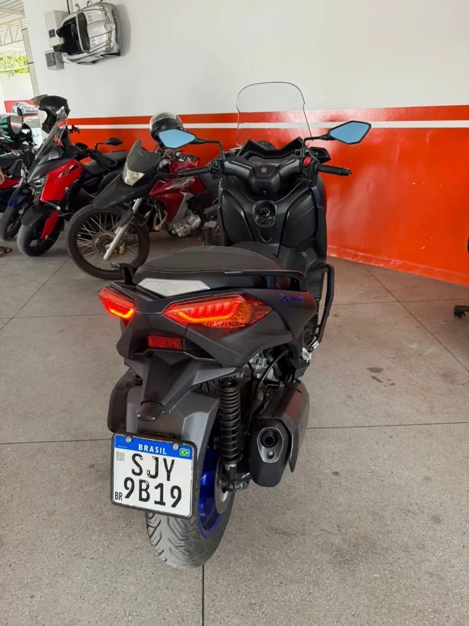 Yamaha Xmax estado de zero - Foto 4