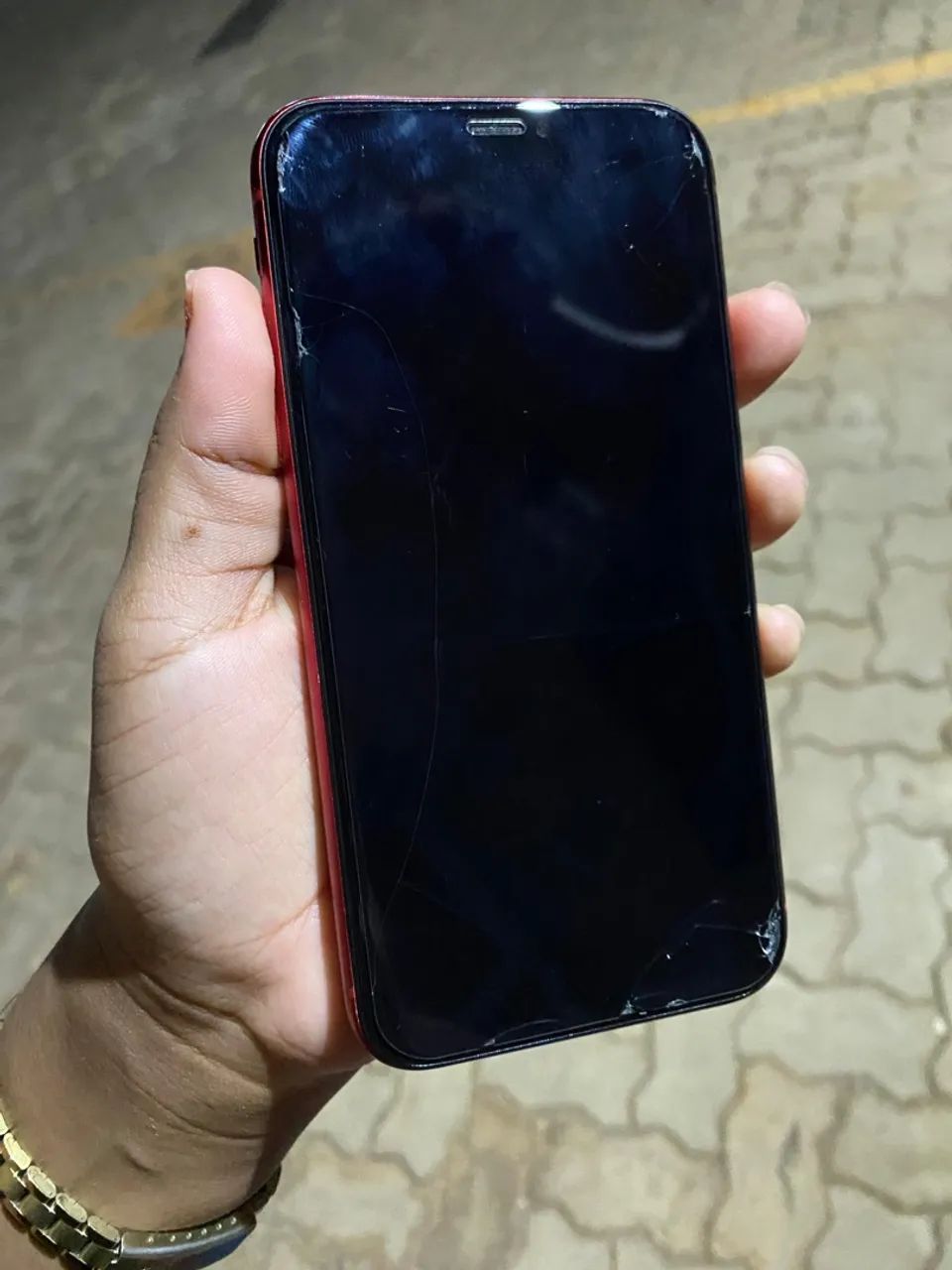 Vende-se iPhone XR vermelho 128gb - Foto 3