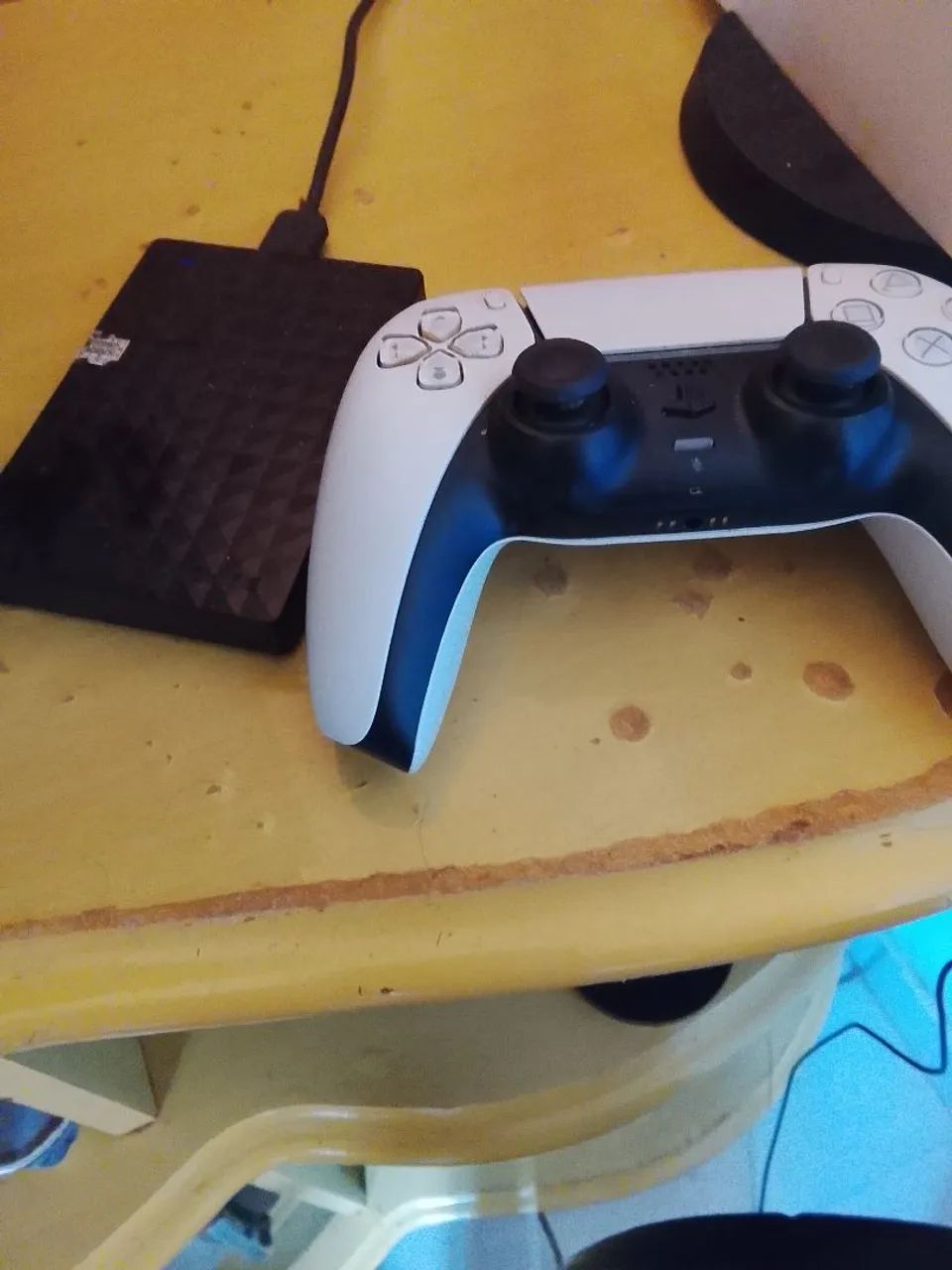 Controle PS5 e HD externo 1,tb 