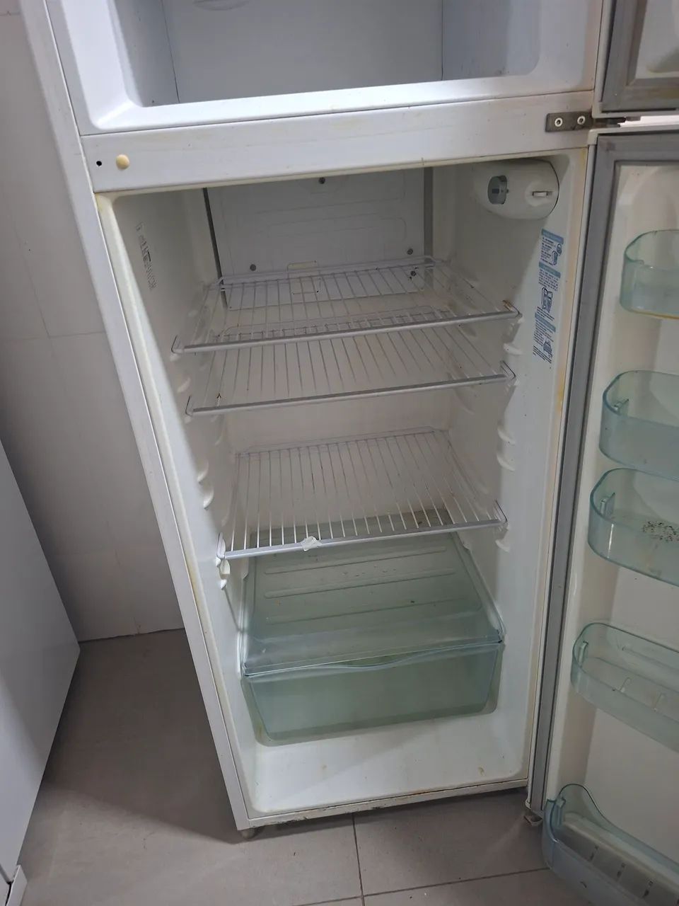 Geladeira usada em perfeito estado  - Foto 3