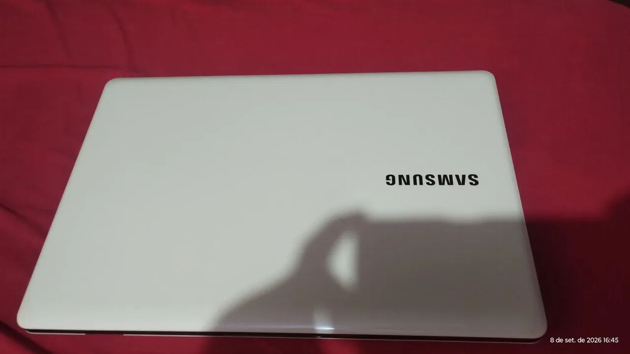 Vendo notebook funcionando perfeitamente.
