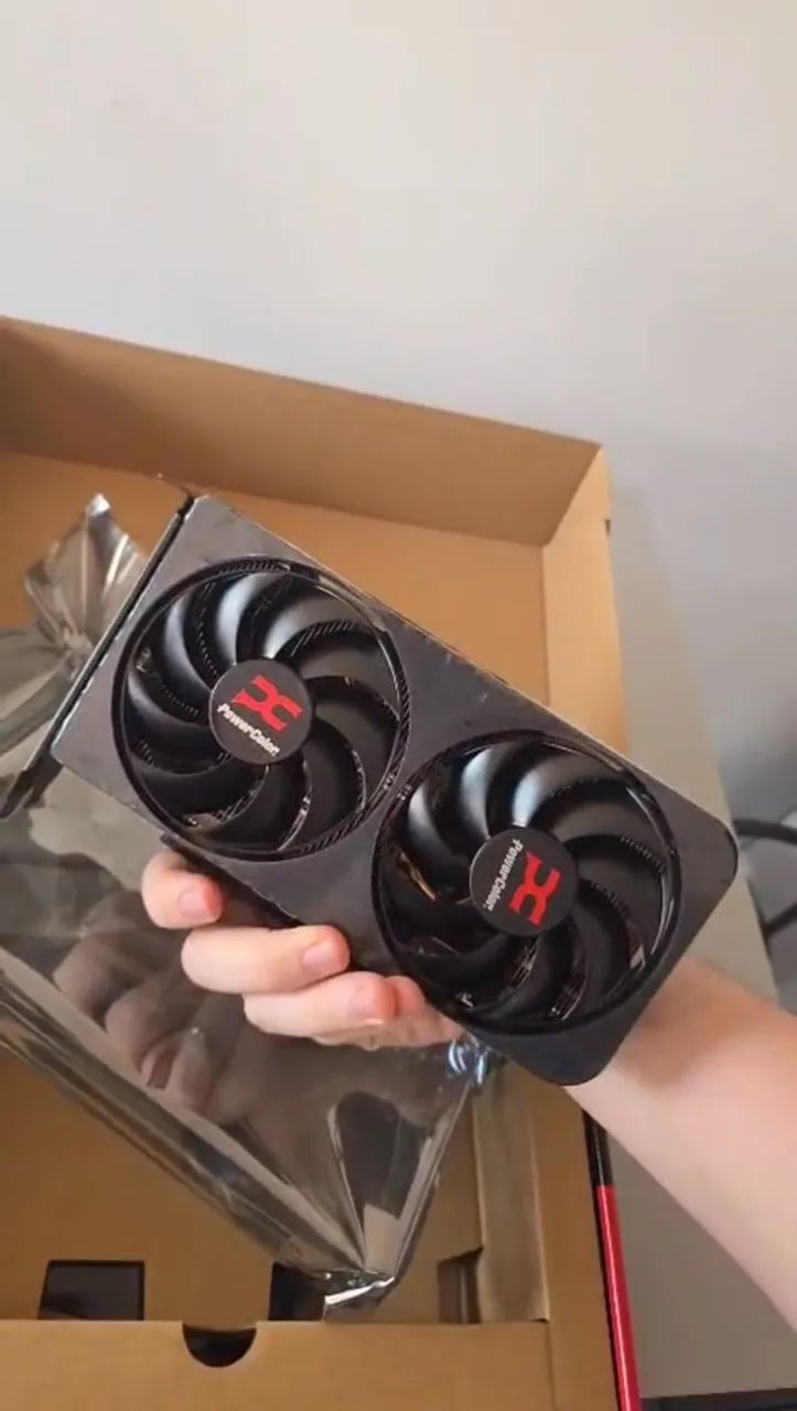 9060XT 16GB + 8GB DDR5  - Foto 3
