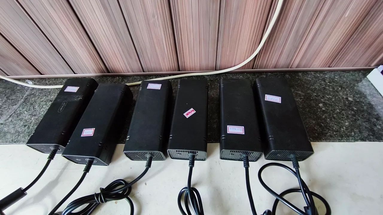 Fonte paralelas para Xbox 360 com defeito 
