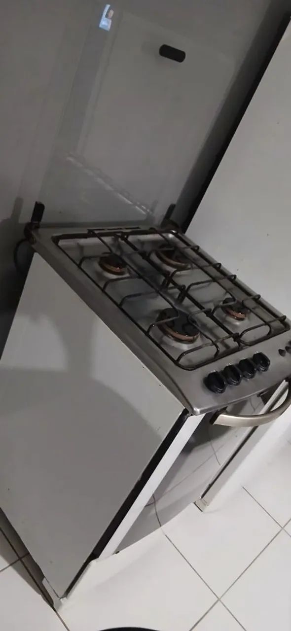 Fogão Eletrolux elétrico, funcionando perfeitamente  - Foto 2