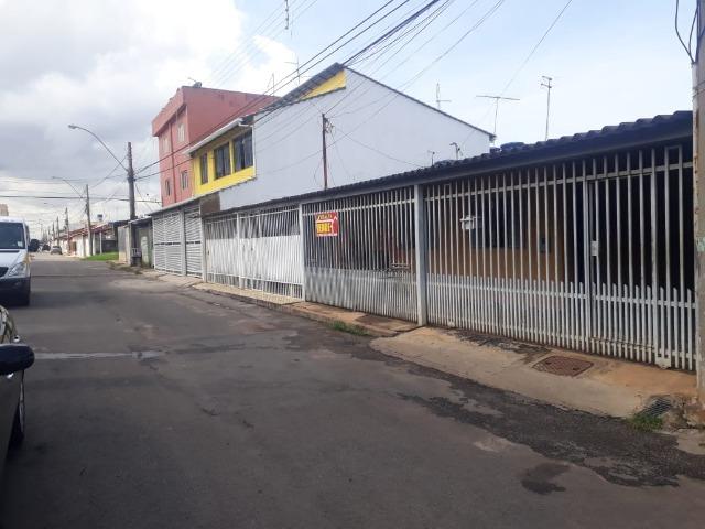 Vd casa 2 quartos, com casa de fundos de 1 quarto, R$ 210 mil aceito financiamento