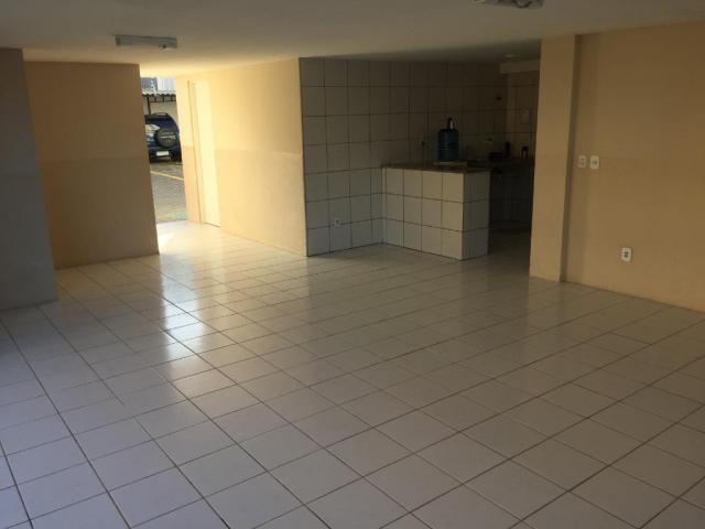 Apto em excelente localização por trás do assai da w. soares - Foto 7