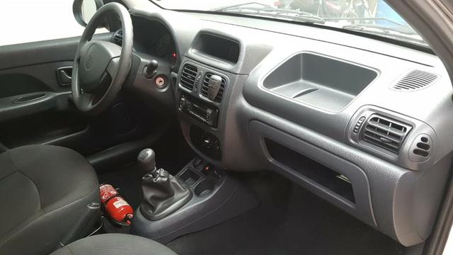 Renault Clio Authentique 1.0 - 2014 - Foto 7