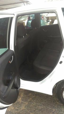 Honda Fit 1.4 LX Flex Ano 2011 Completo - Foto 8