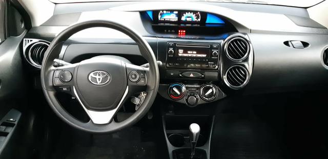 Toyota Etios X Plus 1.5 sedan - Foto 16