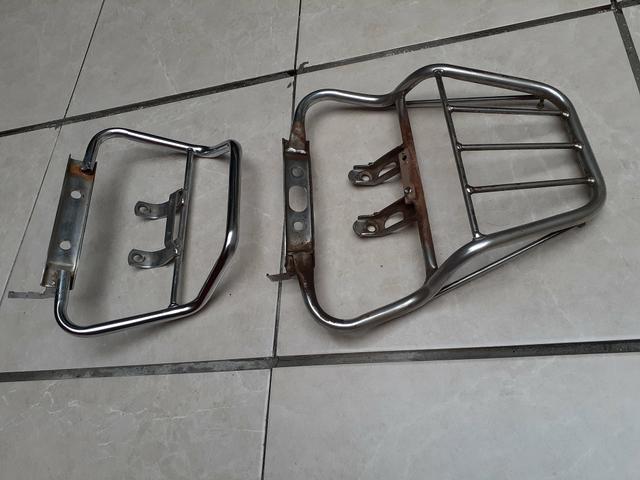 Alça p titan e suporte bau 150 50$ os 2 - Foto 2